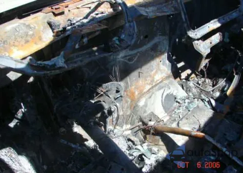 2004 GMC Yukon from USA, damaged, VIN 1GKEK63U04J143777